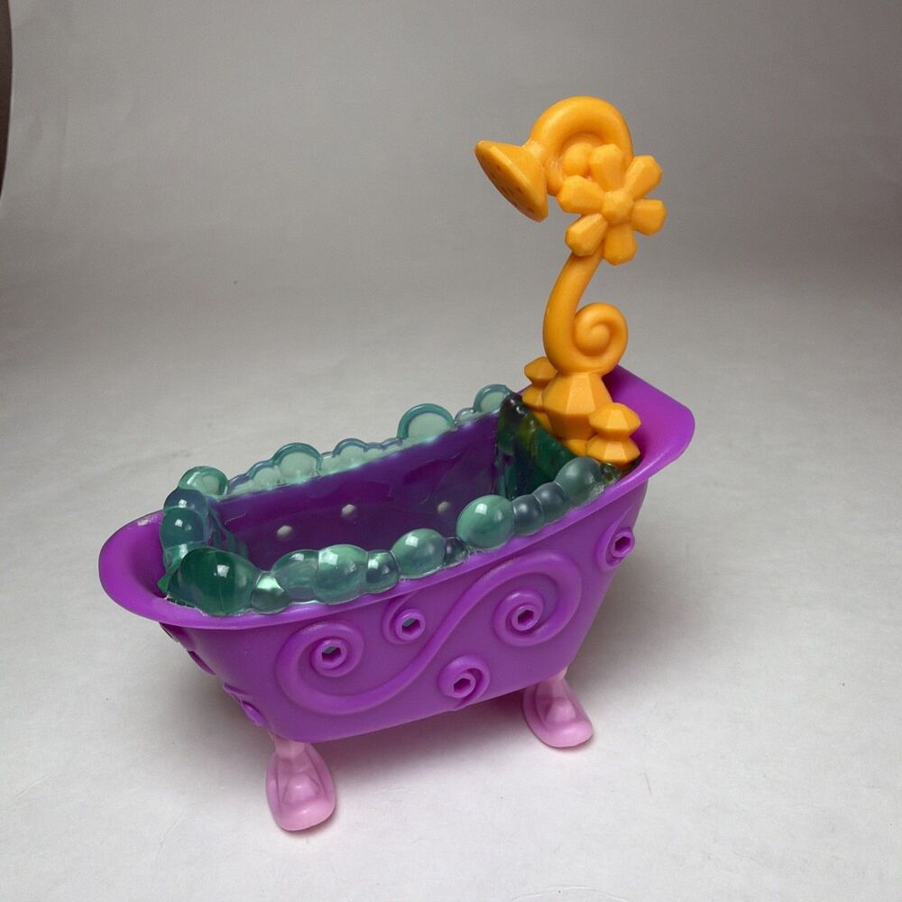 My Little Pony Pinkie Pie and Fluttershy Crystal Empire Bathtub Replacement